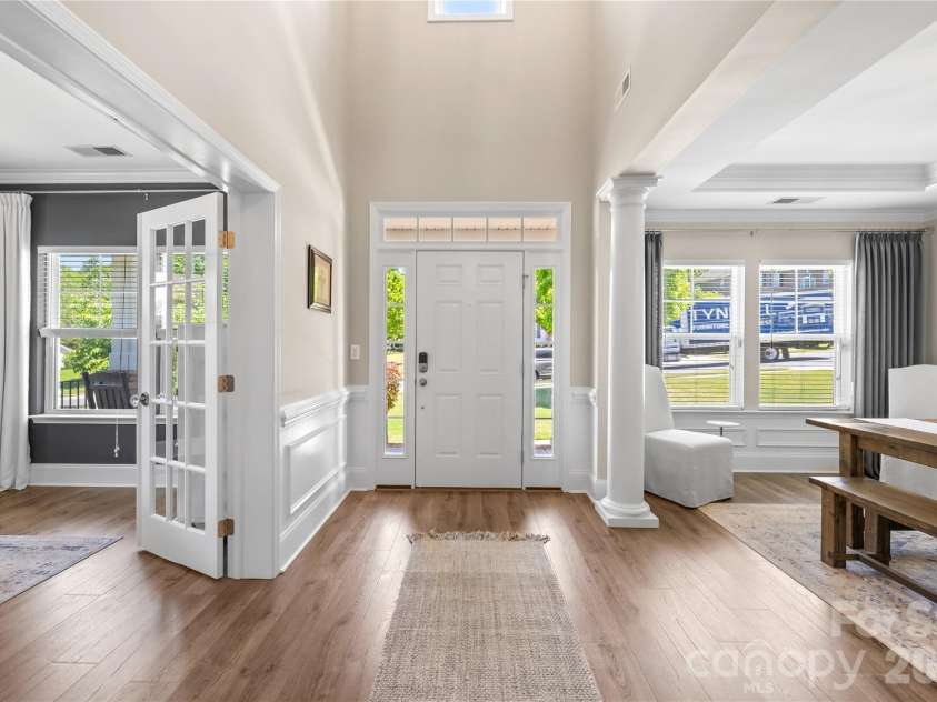 2105 Madeira Circle, Waxhaw, NC 28173.  MLS# CAR4413360, YatesRealty ID 44613. 