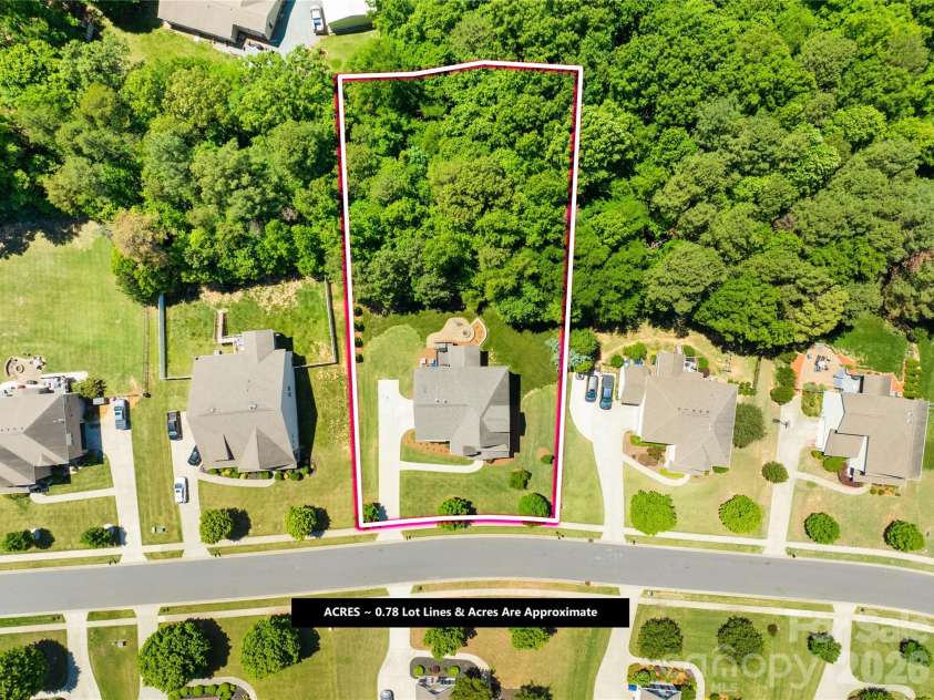 2105 Madeira Circle, Waxhaw, NC 28173.  MLS# CAR4413360, YatesRealty ID 44613. 