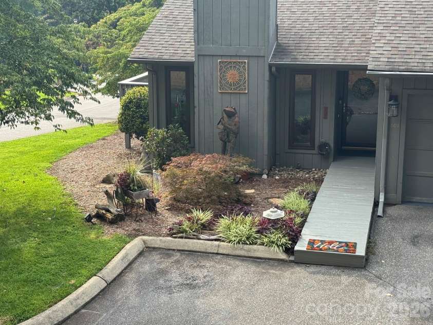 501 Independence Trail, Morganton, NC 28655.  MLS# CAR4413269, YatesRealty ID 44614. Front of condo