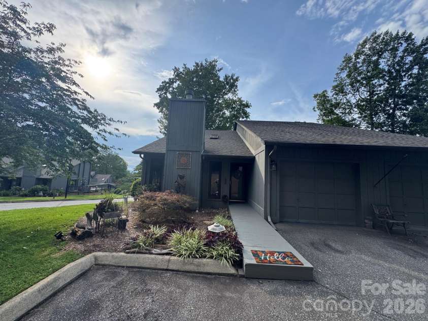 501 Independence Trail, Morganton, NC 28655.  MLS# CAR4413269, YatesRealty ID 44614. Front view