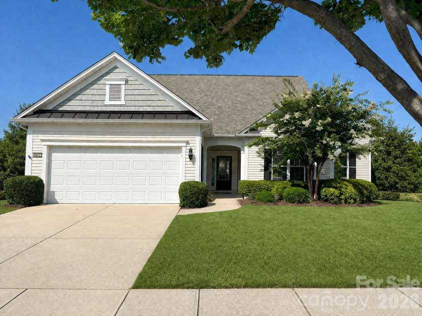 1040 Mesa Verde Drive, Fort Mill, SC 29707.  MLS# CAR4407477, YatesRealty ID 44615. 