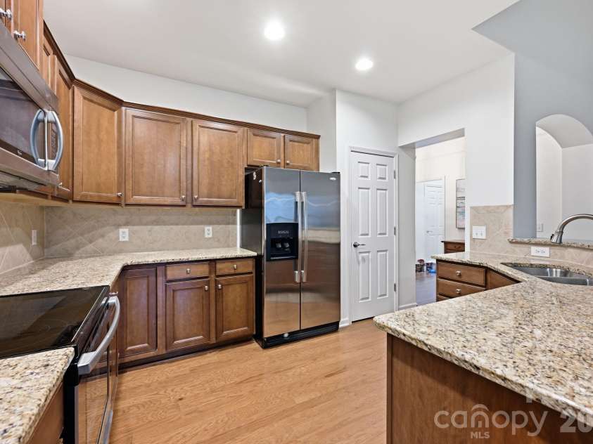 1040 Mesa Verde Drive, Fort Mill, SC 29707.  MLS# CAR4407477, YatesRealty ID 44615. 