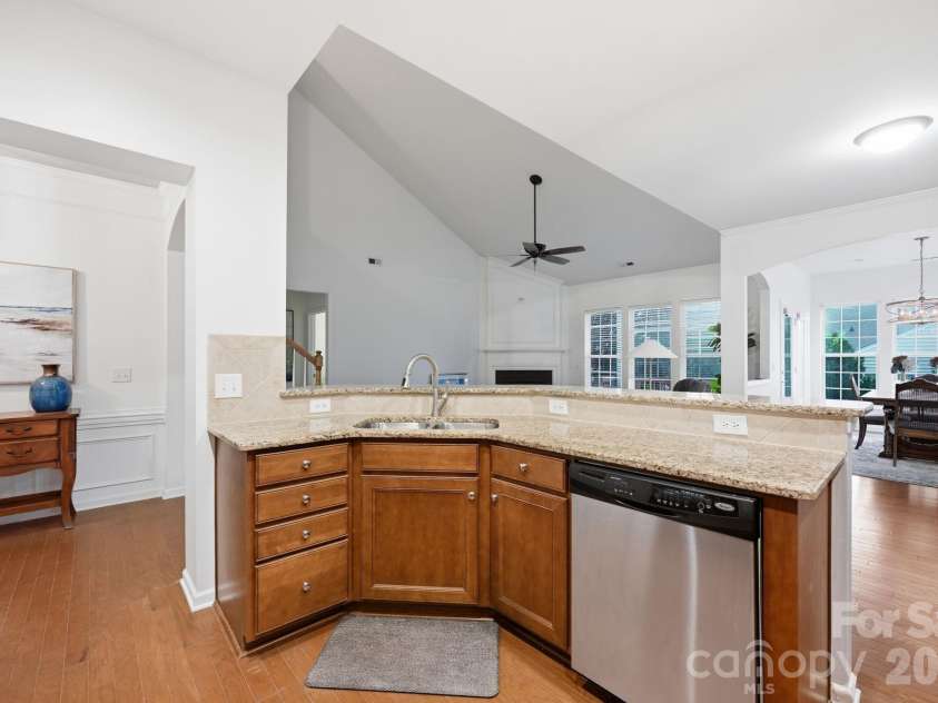 1040 Mesa Verde Drive, Fort Mill, SC 29707.  MLS# CAR4407477, YatesRealty ID 44615. 
