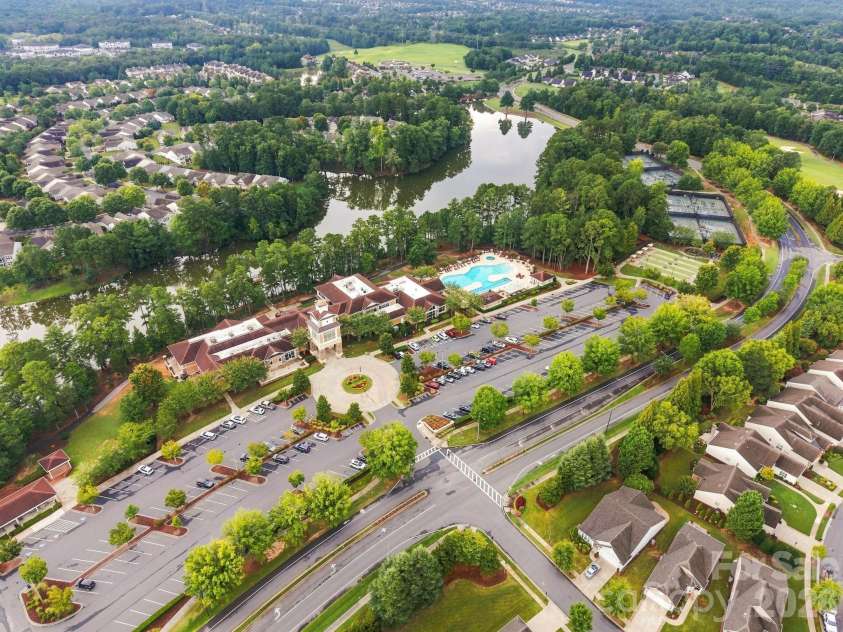 1040 Mesa Verde Drive, Fort Mill, SC 29707.  MLS# CAR4407477, YatesRealty ID 44615. 