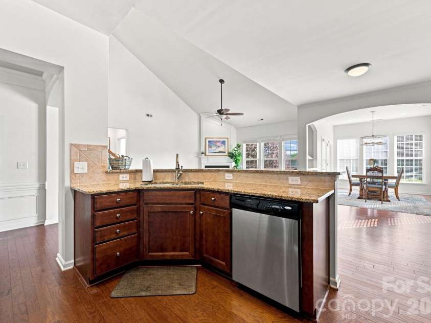1040 Mesa Verde Drive, Fort Mill, SC 29707.  MLS# CAR4407477, YatesRealty ID 44615. 