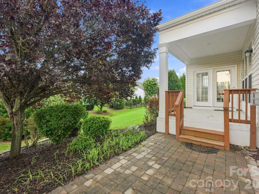 1040 Mesa Verde Drive, Fort Mill, SC 29707.  MLS# CAR4407477, YatesRealty ID 44615. Deck