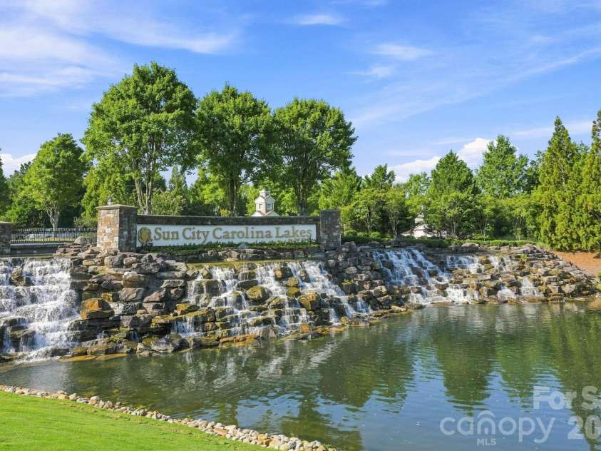 1040 Mesa Verde Drive, Fort Mill, SC 29707.  MLS# CAR4407477, YatesRealty ID 44615. Welcome Home
