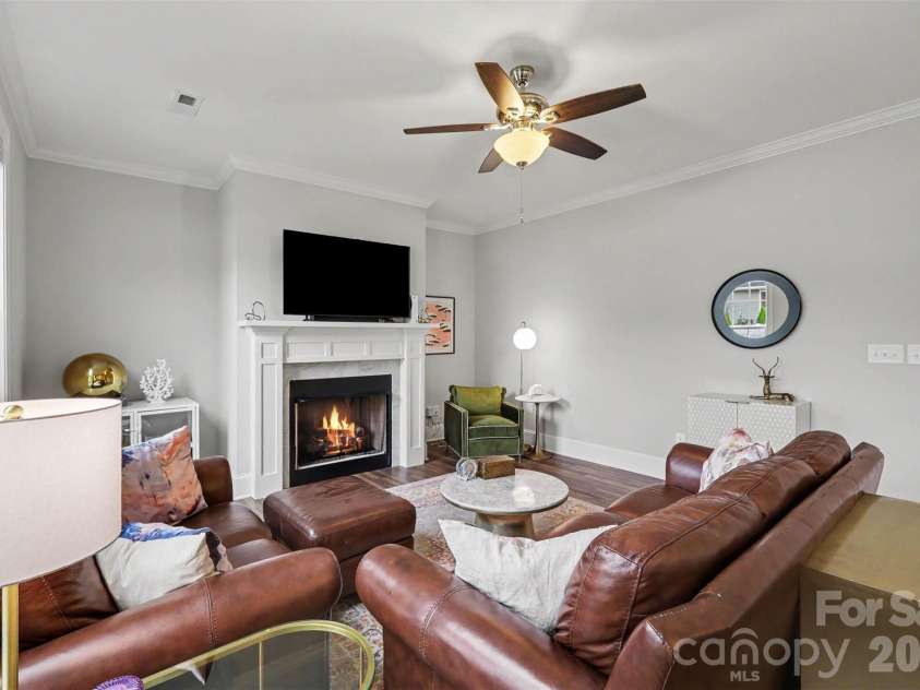 712 Robert Moses Drive, Gastonia, NC 28056.  MLS# CAR4410167, YatesRealty ID 44617. 