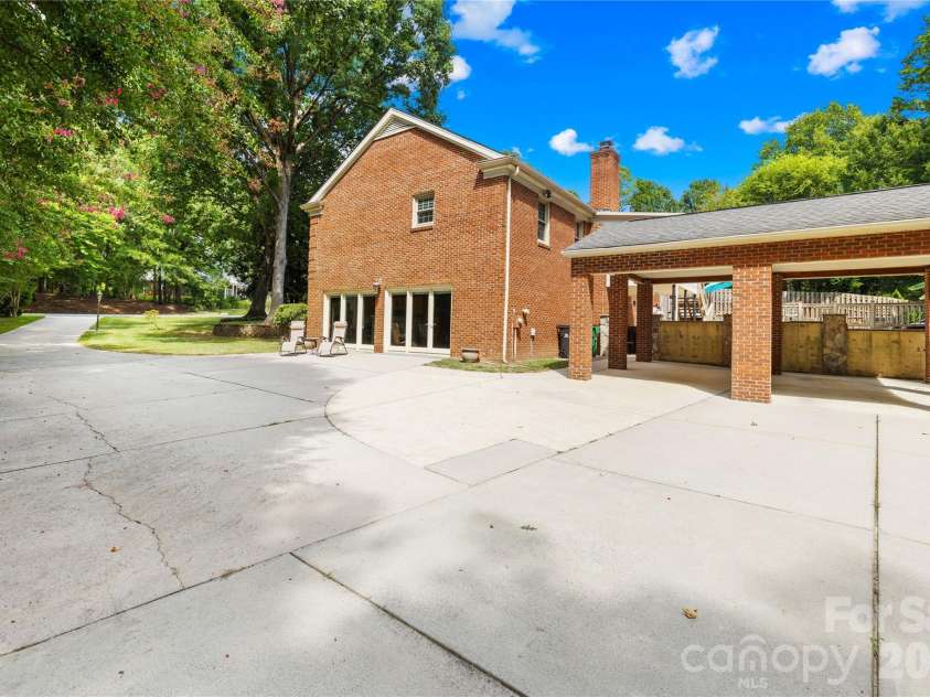 8028 Mattson Place, Charlotte, NC 28277.  MLS# CAR4410300, YatesRealty ID 44619. 