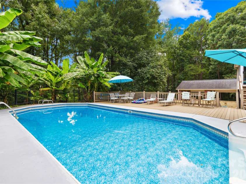 8028 Mattson Place, Charlotte, NC 28277.  MLS# CAR4410300, YatesRealty ID 44619. 