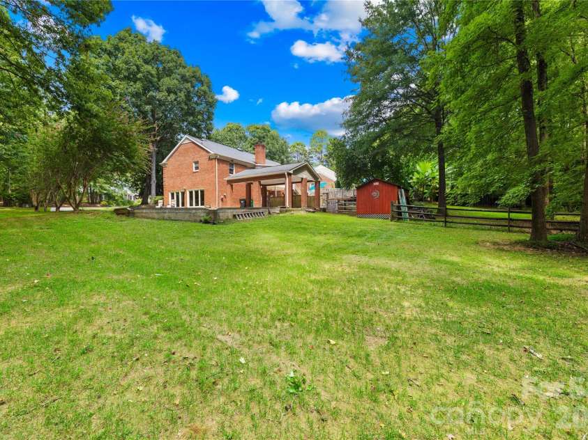 8028 Mattson Place, Charlotte, NC 28277.  MLS# CAR4410300, YatesRealty ID 44619. 