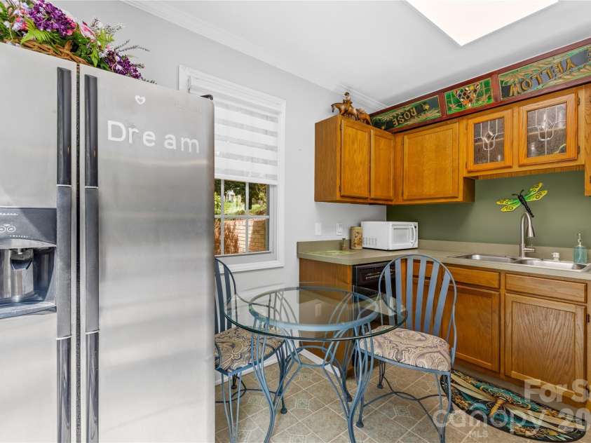 8028 Mattson Place, Charlotte, NC 28277.  MLS# CAR4410300, YatesRealty ID 44619. 
