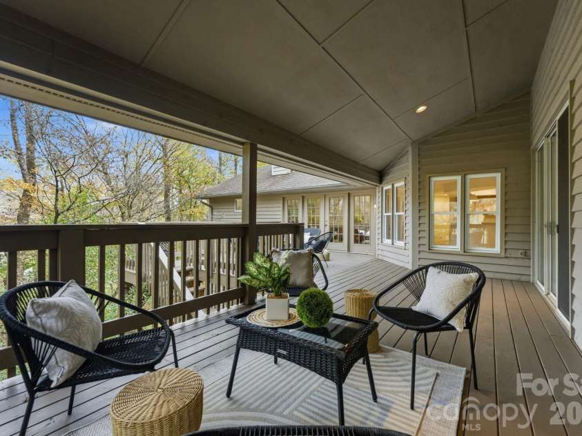 927 Longfield Circle, Charlotte, NC 28270.  MLS# CAR4349319, YatesRealty ID 4462. 