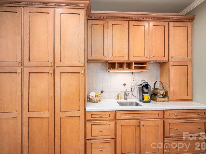 5023 Samuel Pinckney Drive, Belmont, NC 28012.  MLS# CAR4411025, YatesRealty ID 44620. 
