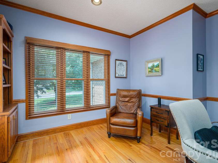 5023 Samuel Pinckney Drive, Belmont, NC 28012.  MLS# CAR4411025, YatesRealty ID 44620. Office