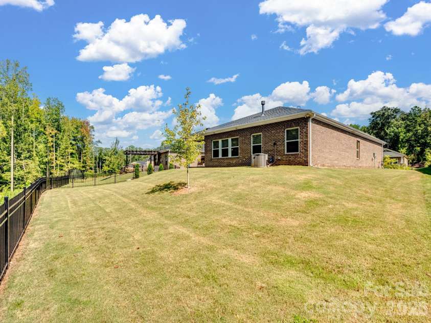 3626 Walter Nelson Road, Charlotte, NC 28227.  MLS# CAR4408794, YatesRealty ID 44621. 