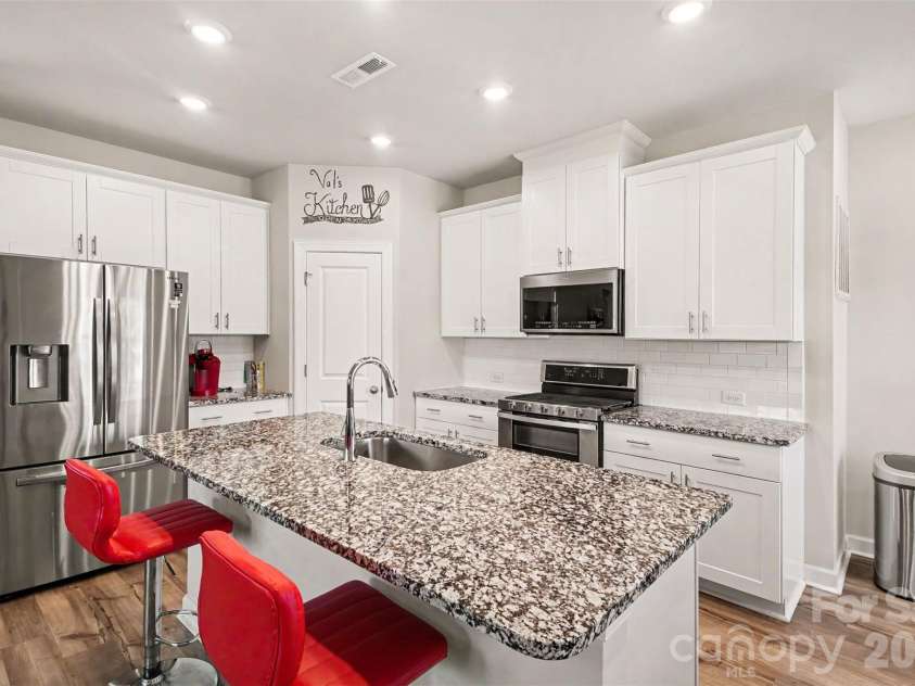 11822 Midnight Way, Huntersville, NC 28078.  MLS# CAR4410152, YatesRealty ID 44622. 