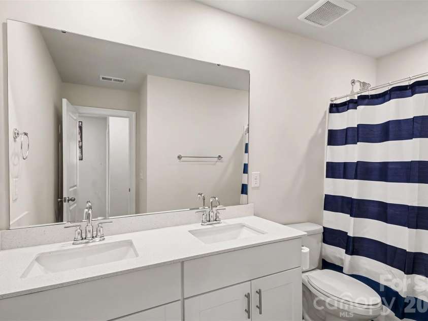 11822 Midnight Way, Huntersville, NC 28078.  MLS# CAR4410152, YatesRealty ID 44622. 