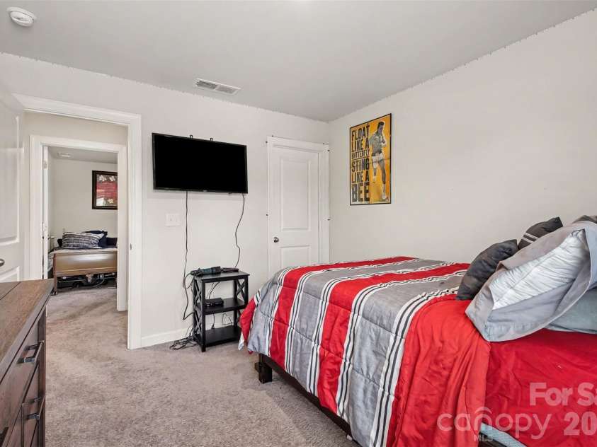 11822 Midnight Way, Huntersville, NC 28078.  MLS# CAR4410152, YatesRealty ID 44622. 