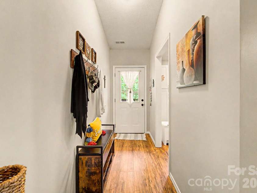 16A Willow View Drive, Franklin, NC 28734.  MLS# CAR4409385, YatesRealty ID 44624. 