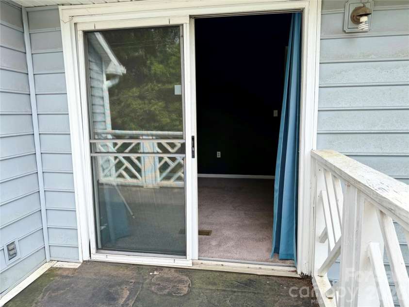 5313 Amity Springs Drive, Charlotte, NC 28212.  MLS# CAR4411181, YatesRealty ID 44626. 