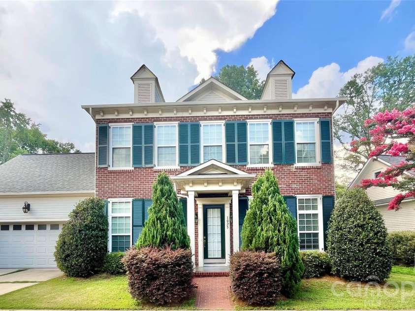 1025 Sharon Amity Road, Charlotte, NC 28211.  MLS# CAR4411126, YatesRealty ID 44627. 