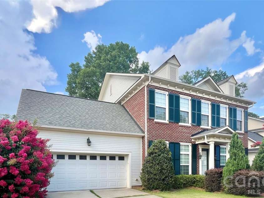 1025 Sharon Amity Road, Charlotte, NC 28211.  MLS# CAR4411126, YatesRealty ID 44627. 