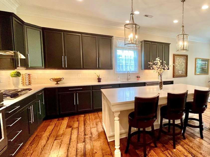 1025 Sharon Amity Road, Charlotte, NC 28211.  MLS# CAR4411126, YatesRealty ID 44627. 