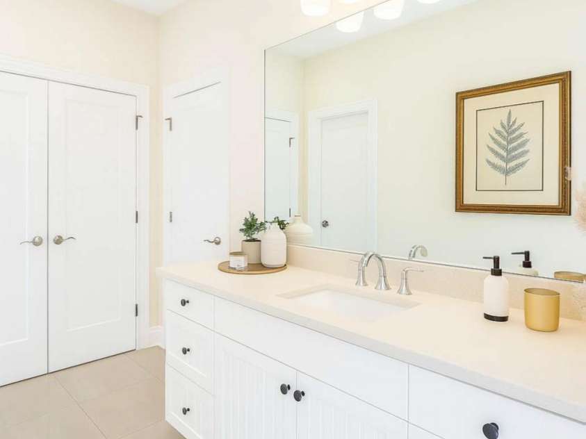 1025 Sharon Amity Road, Charlotte, NC 28211.  MLS# CAR4411126, YatesRealty ID 44627. 
