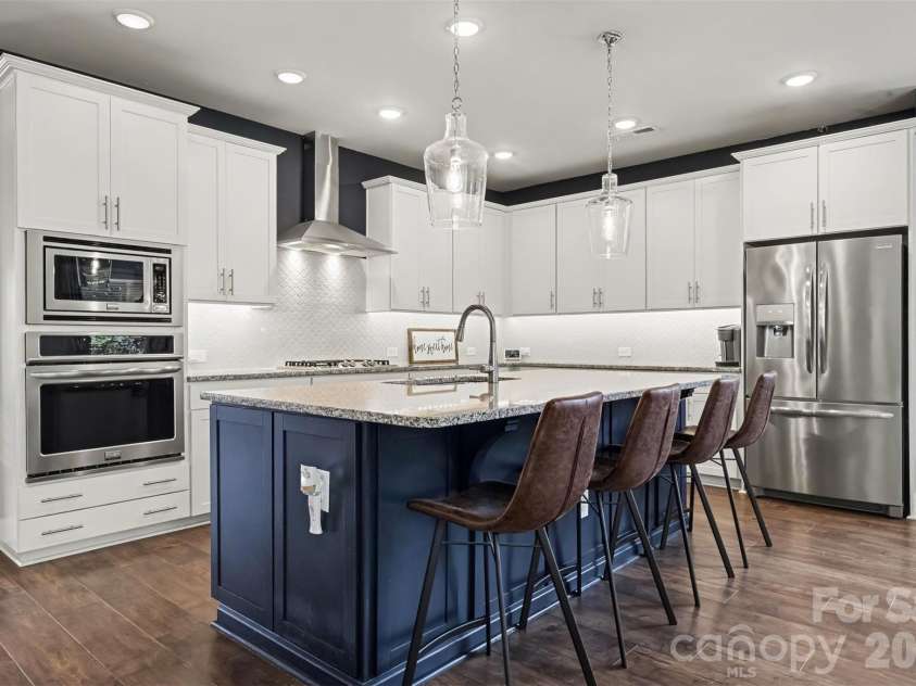 402 Dudley Drive, Fort Mill, SC 29715.  MLS# CAR4411256, YatesRealty ID 44628. Kitchen