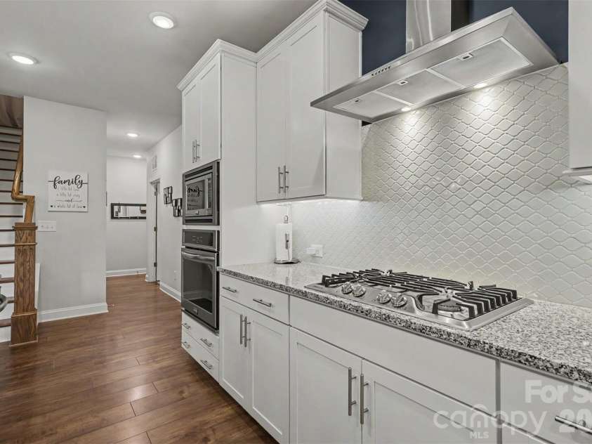 402 Dudley Drive, Fort Mill, SC 29715.  MLS# CAR4411256, YatesRealty ID 44628. Kitchen