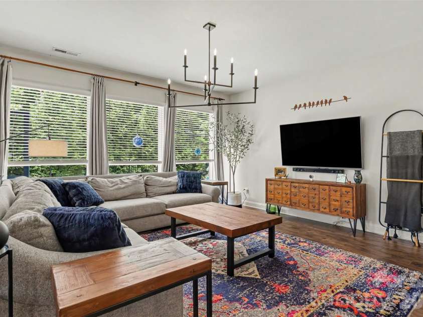402 Dudley Drive, Fort Mill, SC 29715.  MLS# CAR4411256, YatesRealty ID 44628. Living Room