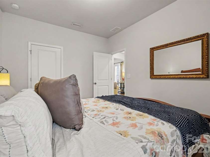 402 Dudley Drive, Fort Mill, SC 29715.  MLS# CAR4411256, YatesRealty ID 44628. Spare bathroom on main