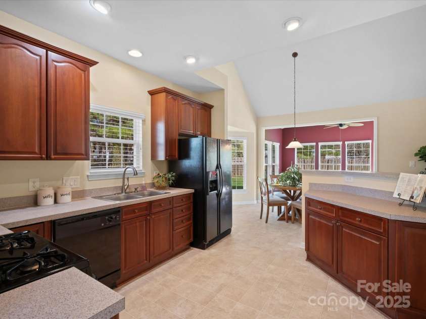 2020 Holly Villa Circle, Indian Trail, NC 28079.  MLS# CAR4222293, YatesRealty ID 4463. 