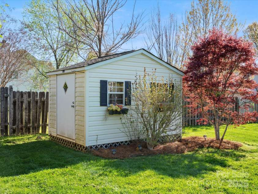 2020 Holly Villa Circle, Indian Trail, NC 28079.  MLS# CAR4222293, YatesRealty ID 4463. 