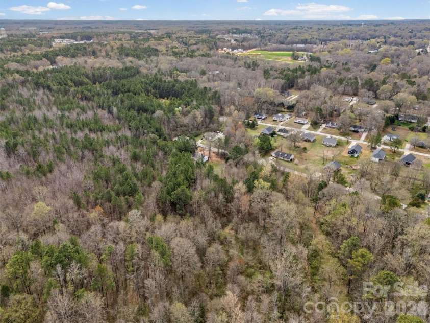 219 Nottingham Drive, York, SC 29745.  MLS# CAR4347326, YatesRealty ID 4463. 
