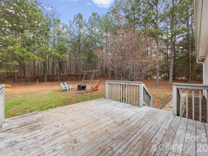 219 Nottingham Drive, York, SC 29745.  MLS# CAR4347326, YatesRealty ID 4463. Deck