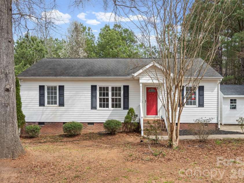 219 Nottingham Drive, York, SC 29745.  MLS# CAR4347326, YatesRealty ID 4463. Front street view