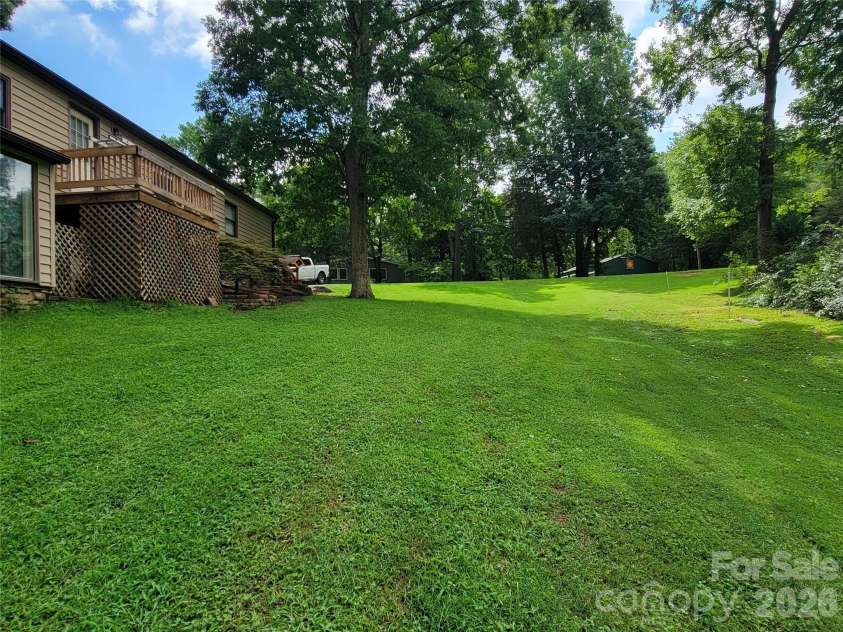 7224 Right Angle Street, Sherrills Ford, NC 28673.  MLS# CAR4411312, YatesRealty ID 44630. 