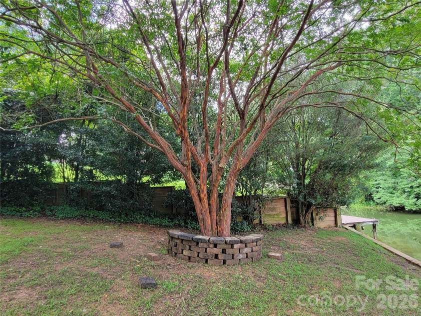 7224 Right Angle Street, Sherrills Ford, NC 28673.  MLS# CAR4411312, YatesRealty ID 44630. 