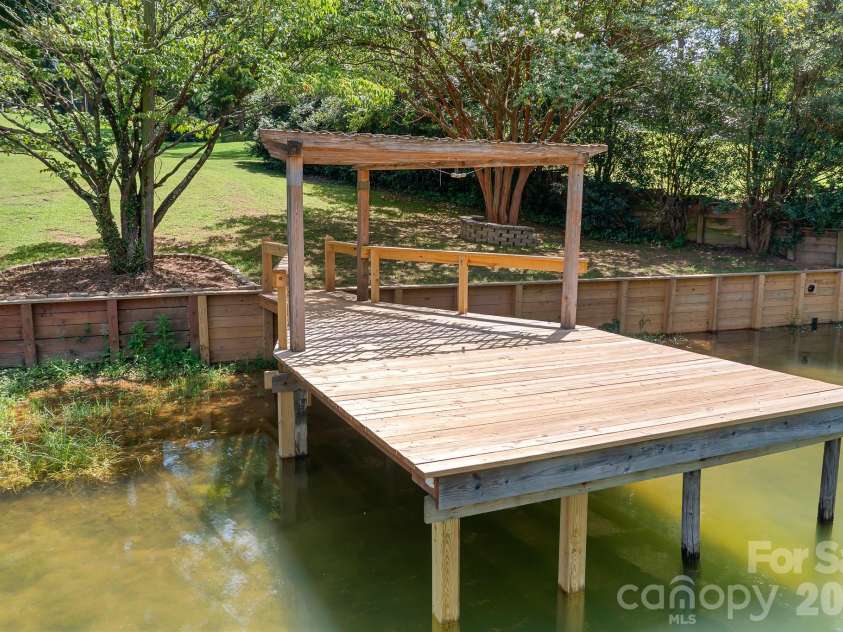7224 Right Angle Street, Sherrills Ford, NC 28673.  MLS# CAR4411312, YatesRealty ID 44630. Pier Permitted by Duke Power