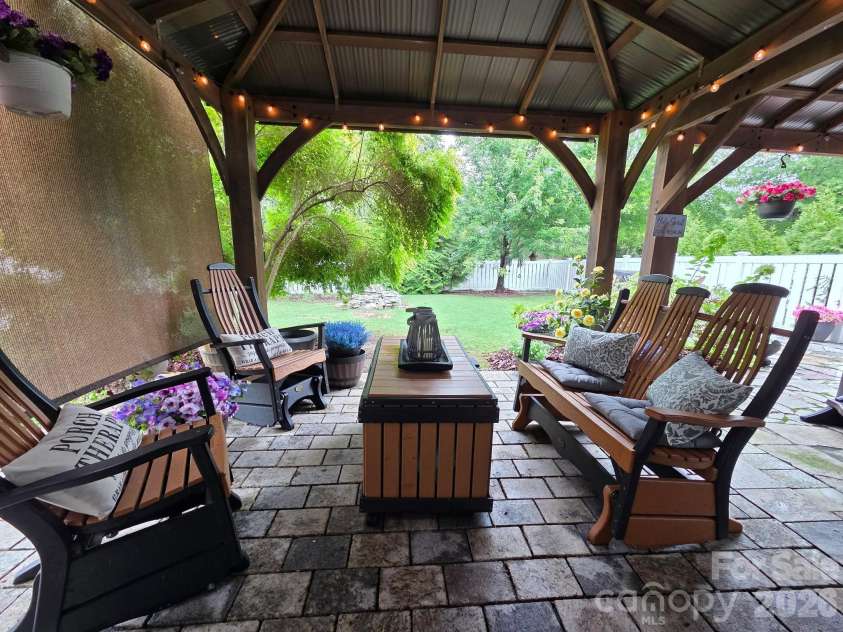 10139 Alvarado Way, Charlotte, NC 28277.  MLS# CAR4405380, YatesRealty ID 44631. 