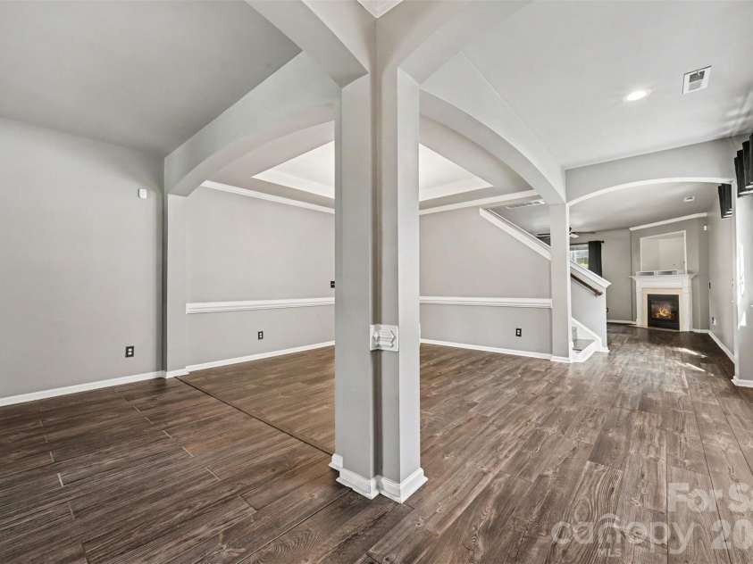 10139 Alvarado Way, Charlotte, NC 28277.  MLS# CAR4405380, YatesRealty ID 44631. Dining Area