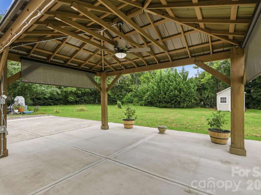3717 Margaret Wallace Road, Matthews, NC 28105.  MLS# CAR4414896, YatesRealty ID 44632. 