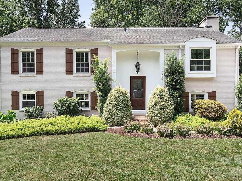 7318 Easen Court, Charlotte, NC 28211.  MLS# CAR4399783, YatesRealty ID 44634. 