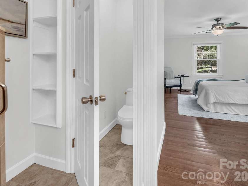 7318 Easen Court, Charlotte, NC 28211.  MLS# CAR4399783, YatesRealty ID 44634. 