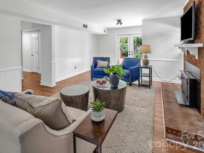 7318 Easen Court, Charlotte, NC 28211.  MLS# CAR4399783, YatesRealty ID 44634. 