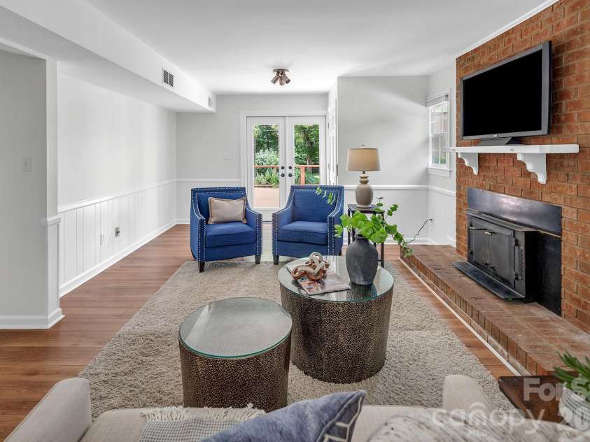 7318 Easen Court, Charlotte, NC 28211.  MLS# CAR4399783, YatesRealty ID 44634. 