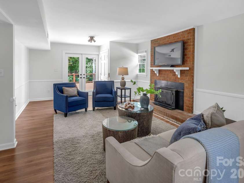 7318 Easen Court, Charlotte, NC 28211.  MLS# CAR4399783, YatesRealty ID 44634. 