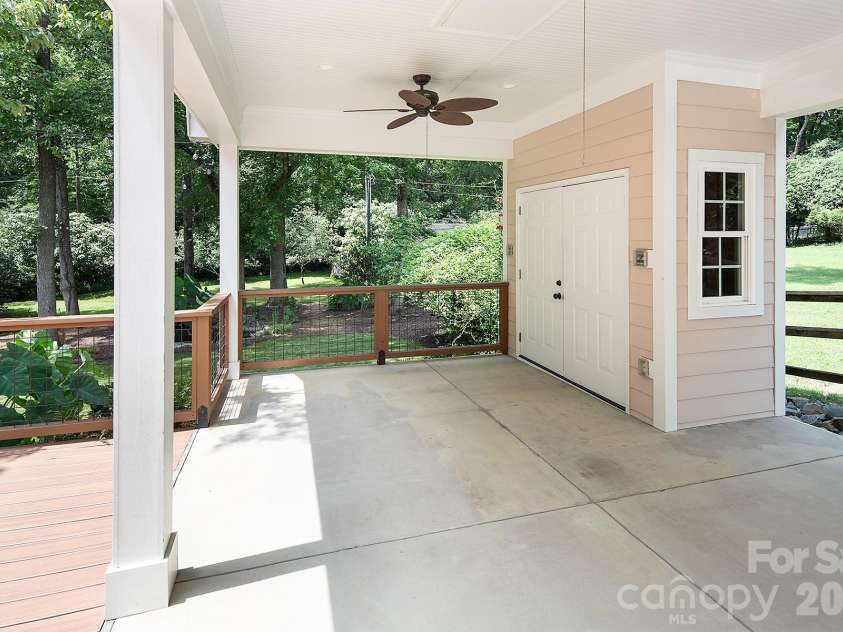 7318 Easen Court, Charlotte, NC 28211.  MLS# CAR4399783, YatesRealty ID 44634. 